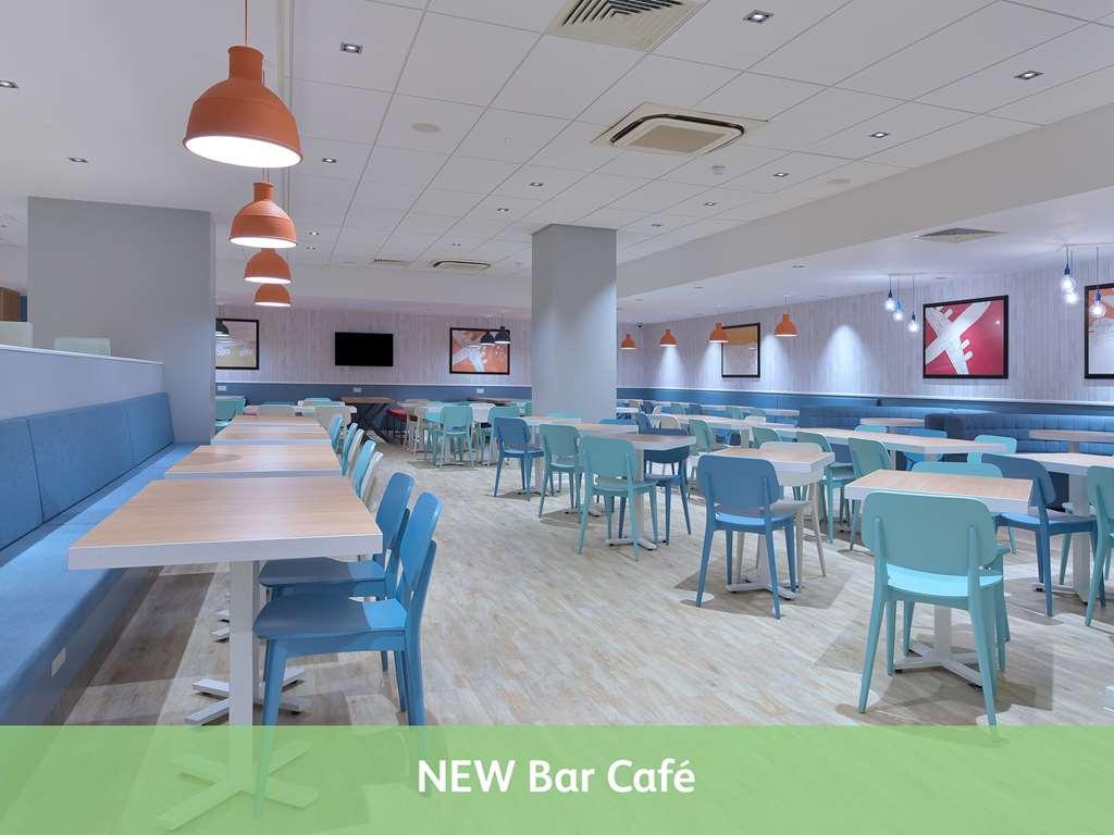 Mercure London Gatwick Airport Horley Restaurant photo