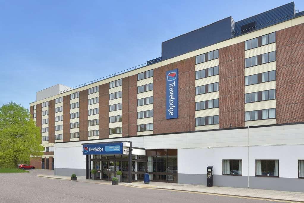 Mercure London Gatwick Airport Horley Exterior photo