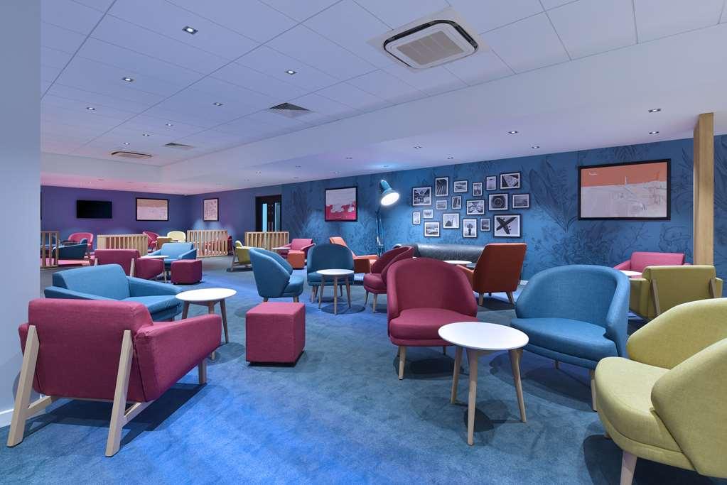 Mercure London Gatwick Airport Horley Restaurant photo